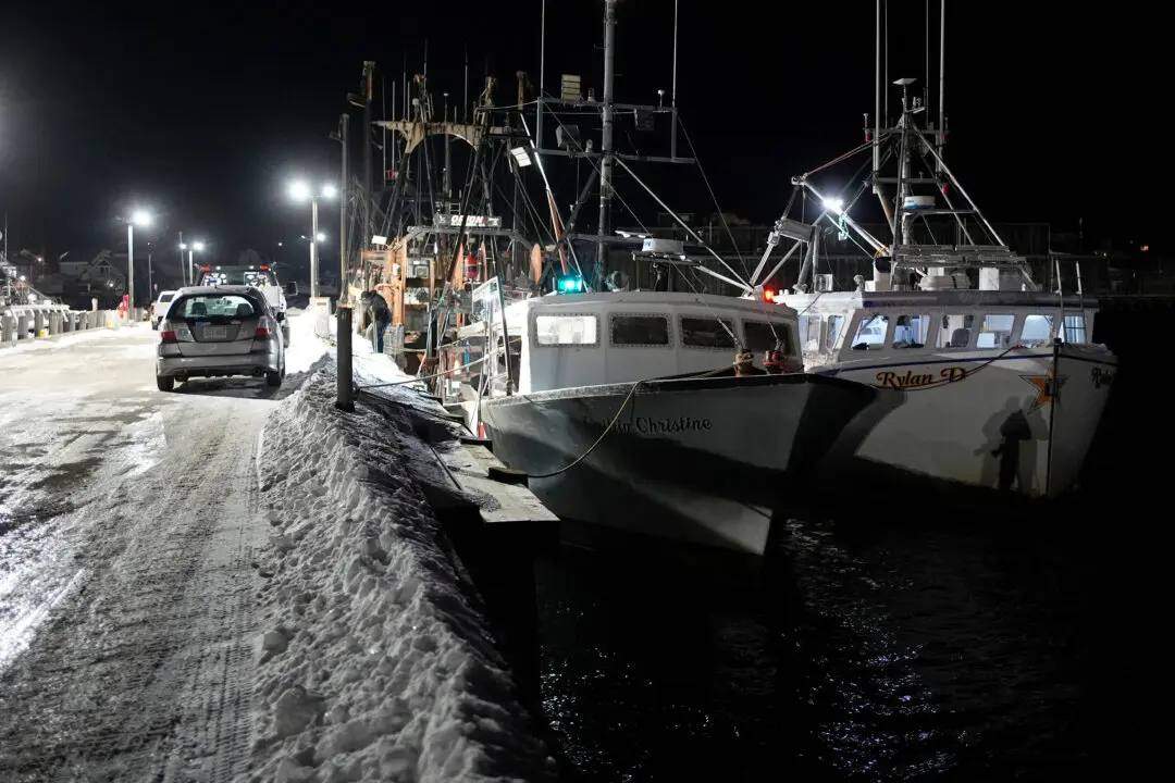 Coast Guard Suspends Search for People Missing From Fishing Vessel That Sank Off Massachusetts