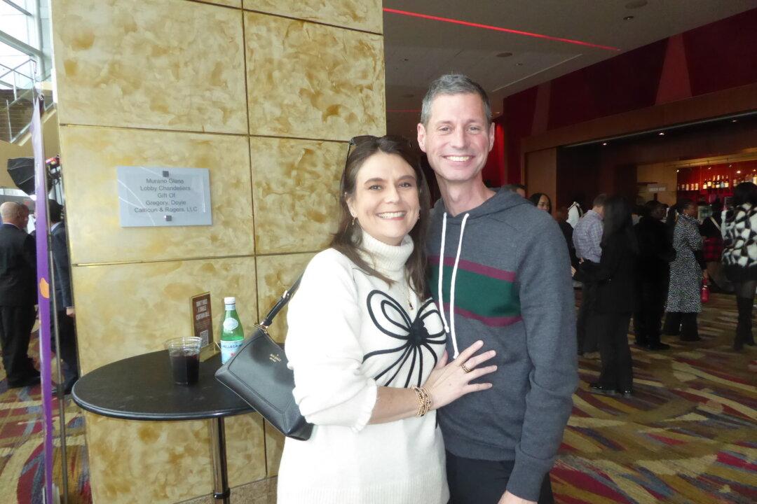 Couple Appreciates How Shen Yun is Reviving Traditional Chinese Culture