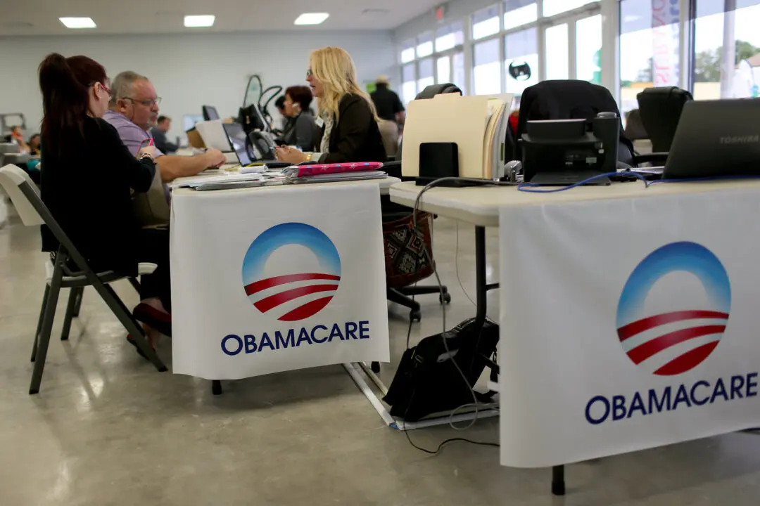 Obamacare Enrollment Drops by 3 Million; Experts Disagree on Cause