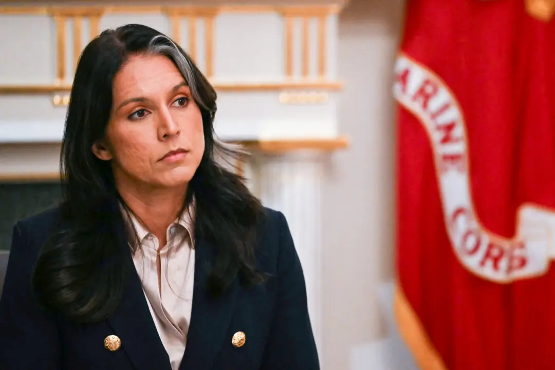 Gabbard Defends Presence at Fulton County Election Warrant Execution