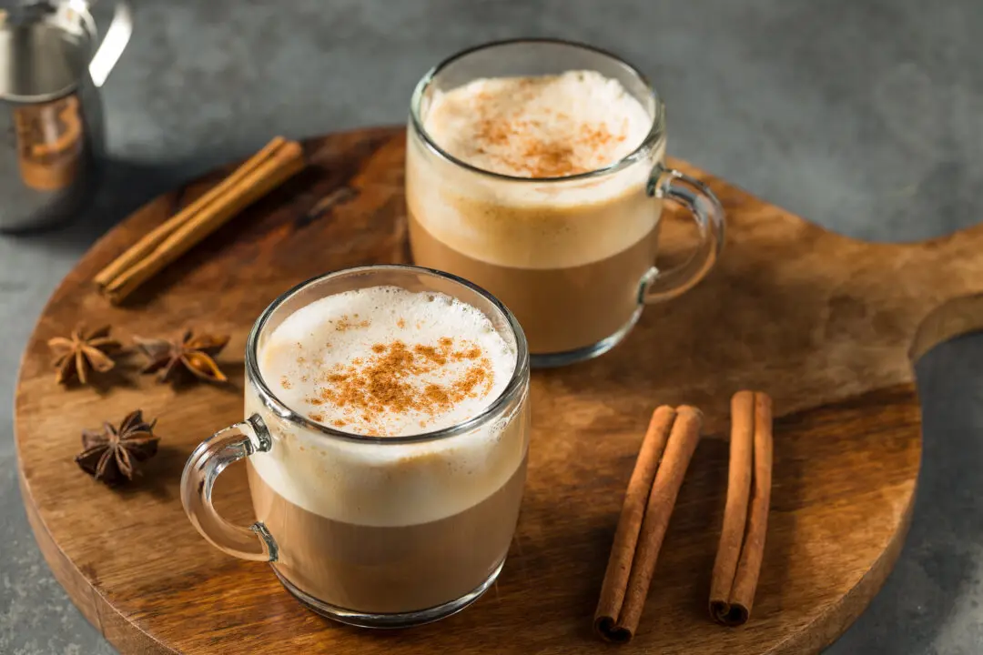 Ceylon Cinnamon Anti-Inflammatory and Blood Sugar-Regulating Latte