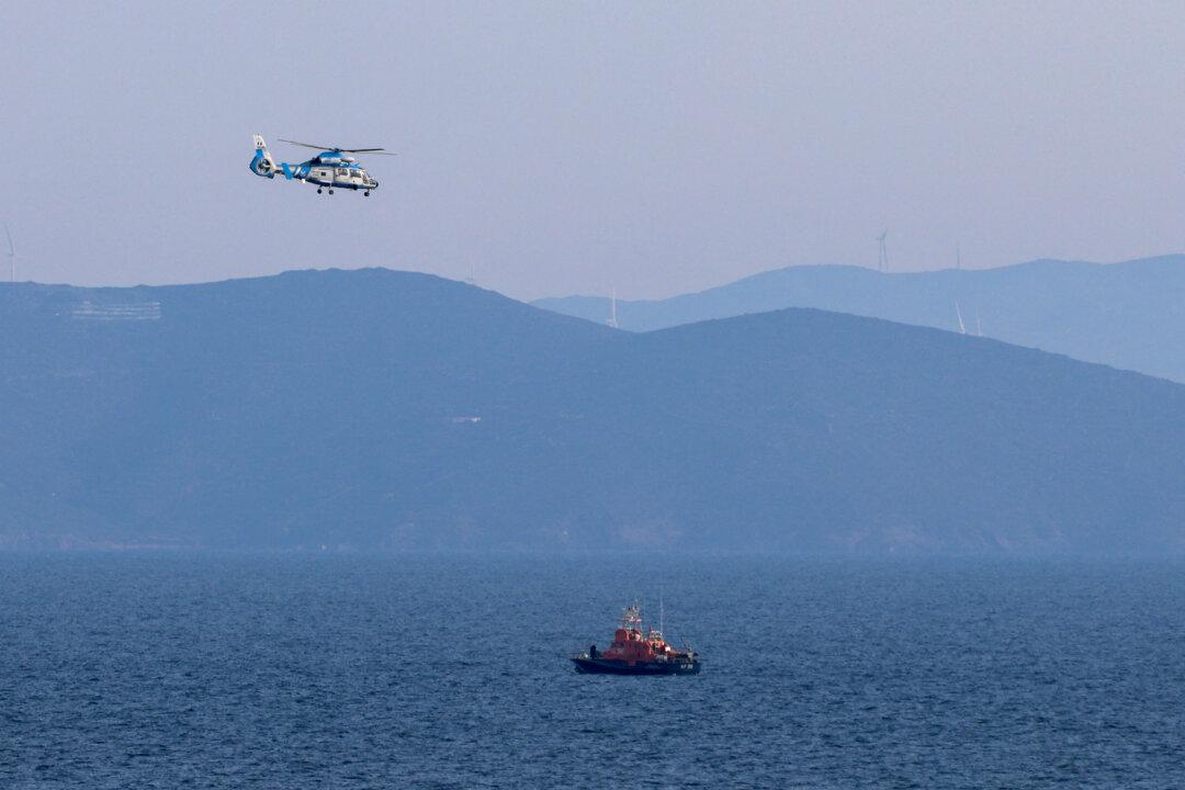 Hellenic coast guard performs SAR operation, following migrant's boat collision with coast guard off the Aegean island of Chios, near Mersinidi, Greece, February 4, 2026. REUTERS/Konstantinos Anagnostou