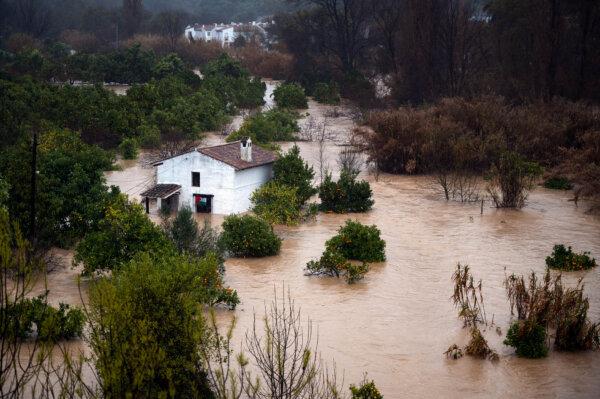 Day in Photos: Flooding in Spain, Critical Minerals Ministerial, and Sri Lanka’s Independence Day