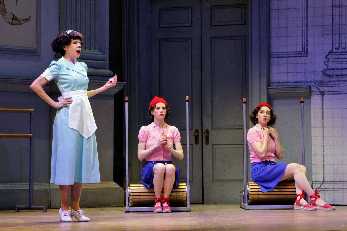 (L–R) Despina (Ana Maria Martinez), Fiordiligi (Jacquelyn Stucker), and Dorabella (Cecilia Molinari), in "<span style="font-weight: 400;">Così</span> fan tutte." (Cory Weaver)