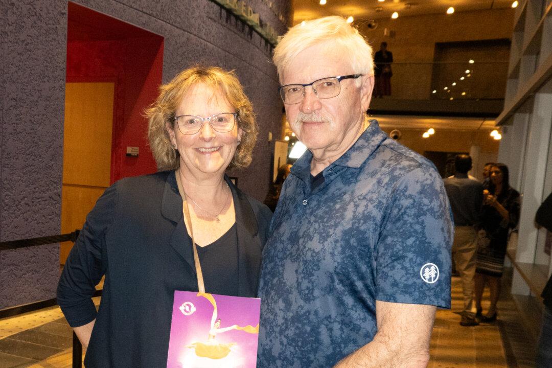 Shen Yun Spreads ‘Kindness, Goodness, Faith, and Love,’ Says Arizona Lawyer