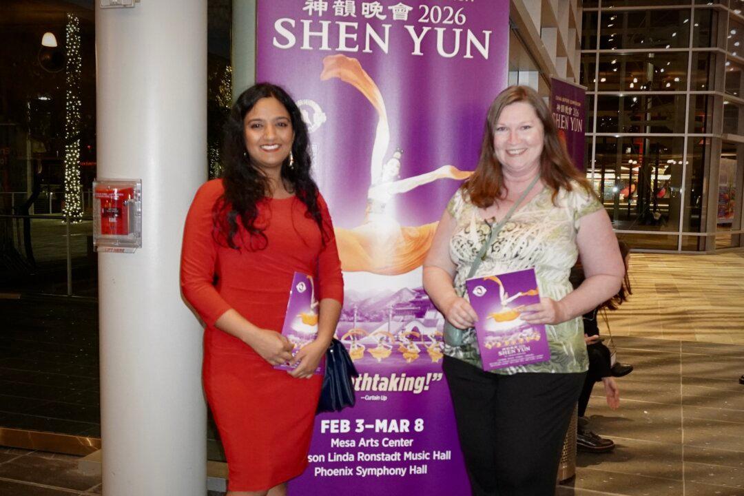Shen Yun Is ‘So Moving…Absolutely Beautiful,’ Says Arizona Theatergoer