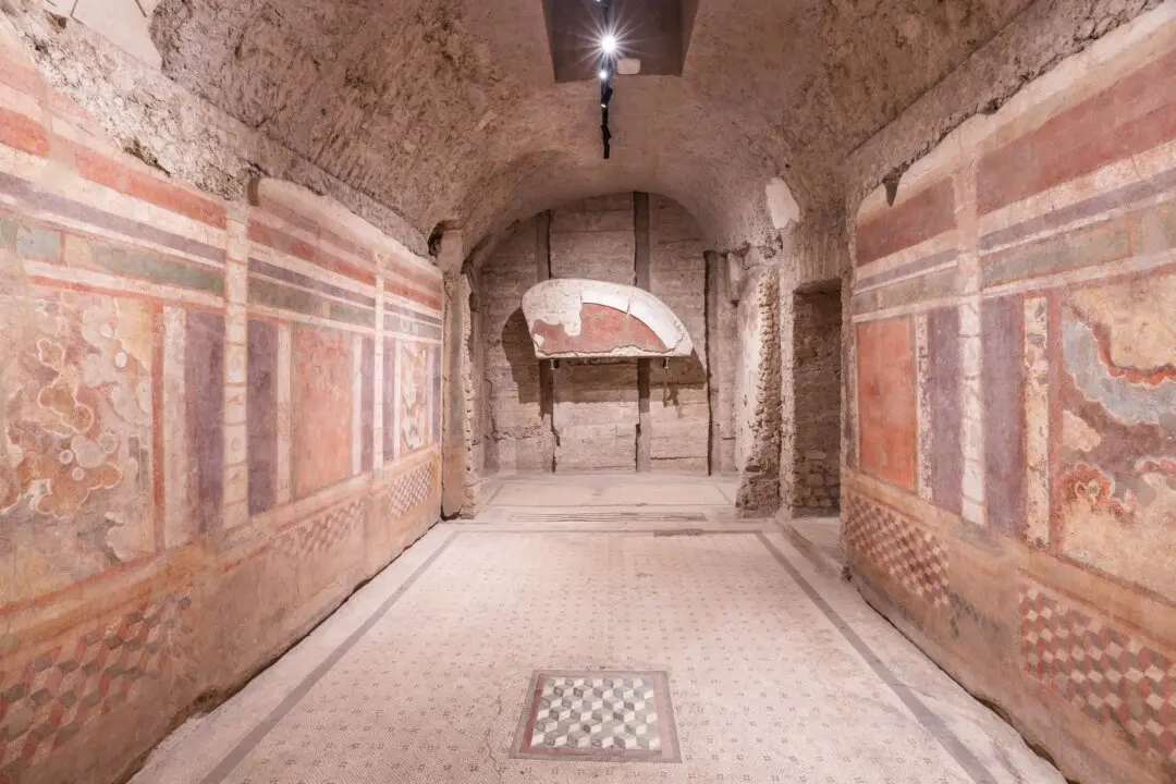 Ornate Underground Roman House Featured in Live Video Tours