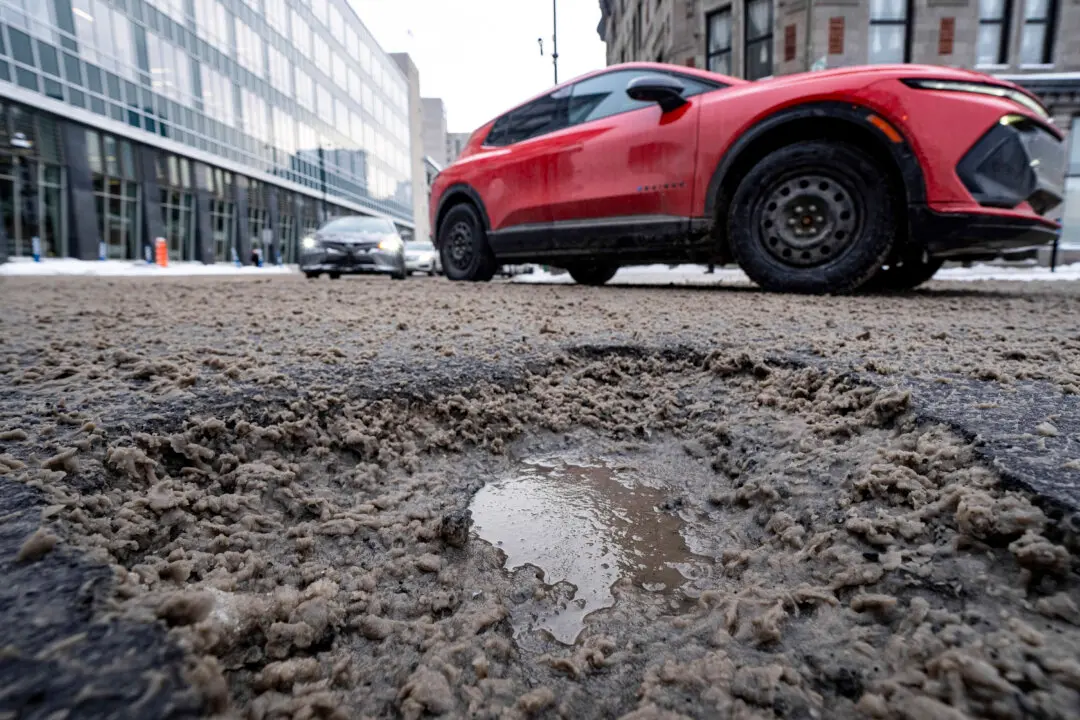 Montreal Launches Blitz to Repair ‘Catastrophic’ Number of Potholes Plaguing Roadways