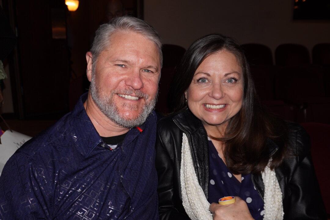 ‘It’s Just Beautiful’: Florida Theatergoer About Shen Yun