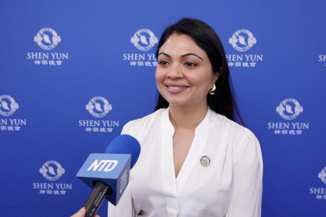 City Council Member Commends Shen Yun’s Efforts on Creating Art out of a Beautiful Concept