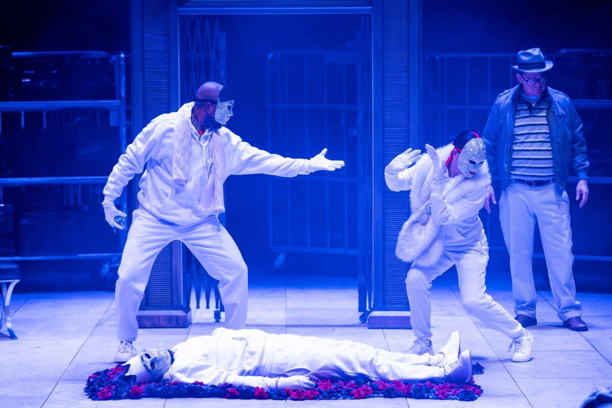 A riveting scene from Chicago Shakespeare Theater's production of "Shakespeare Short! Hamlet!" (Justin Barbin)