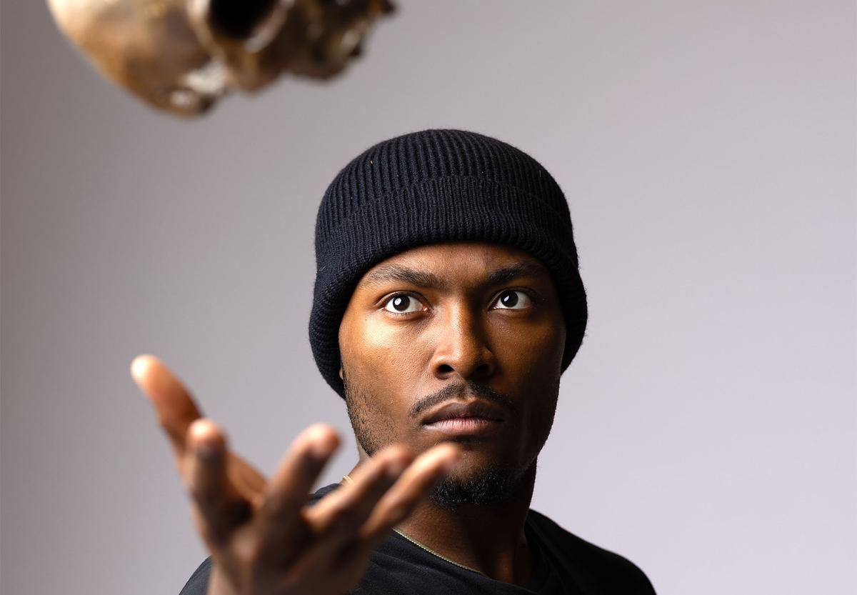 ‘Hamlet’ as a Fast, Edge-of-Your-Seat Thriller