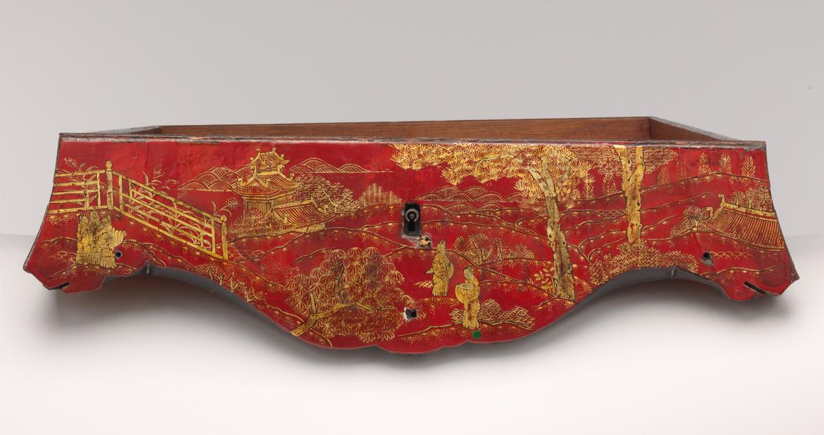 A detail of the center drawer from the writing table (bureau plat), 1759, by Gilles Joubert. Metropolitan Museum of Art, New York City. (Public Domain)