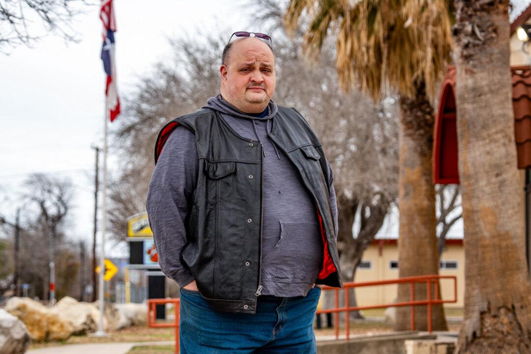 (Top) Brackettville, Texas, on Jan. 30, 2026. Brackettville sits north of the Border Patrol Checkpoint on Highway 57 past Eagle Pass and west of the Uvalde checkpoint, making it an ideal location for gotaways—illegal immigrants who evade capture. (Bottom Left) Sheriff Brad Coe in Brackettville, Texas, on Jan. 30, 2026. (Bottom Right) Matt Benacci, school board member for Brackett Independent School District, in Brackettville, Texas, on Jan. 30, 2026. (Samira Bouaou/The Epoch Times)