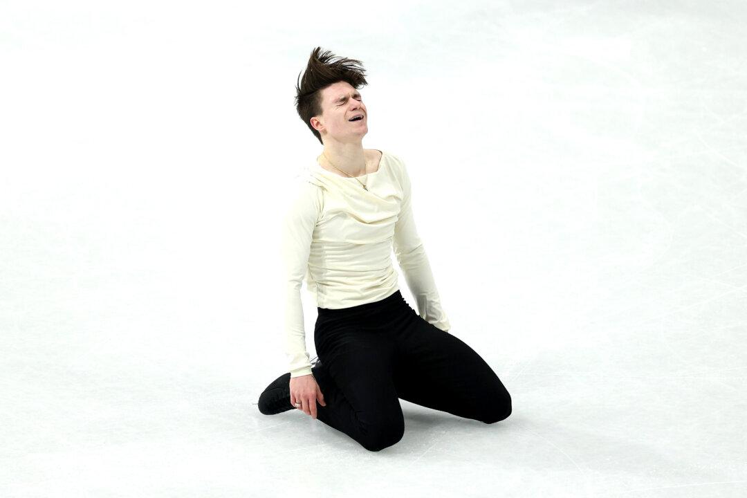 Figure Skater Naumov Driven by Memory of Late Parents in Emotional Olympic Debut