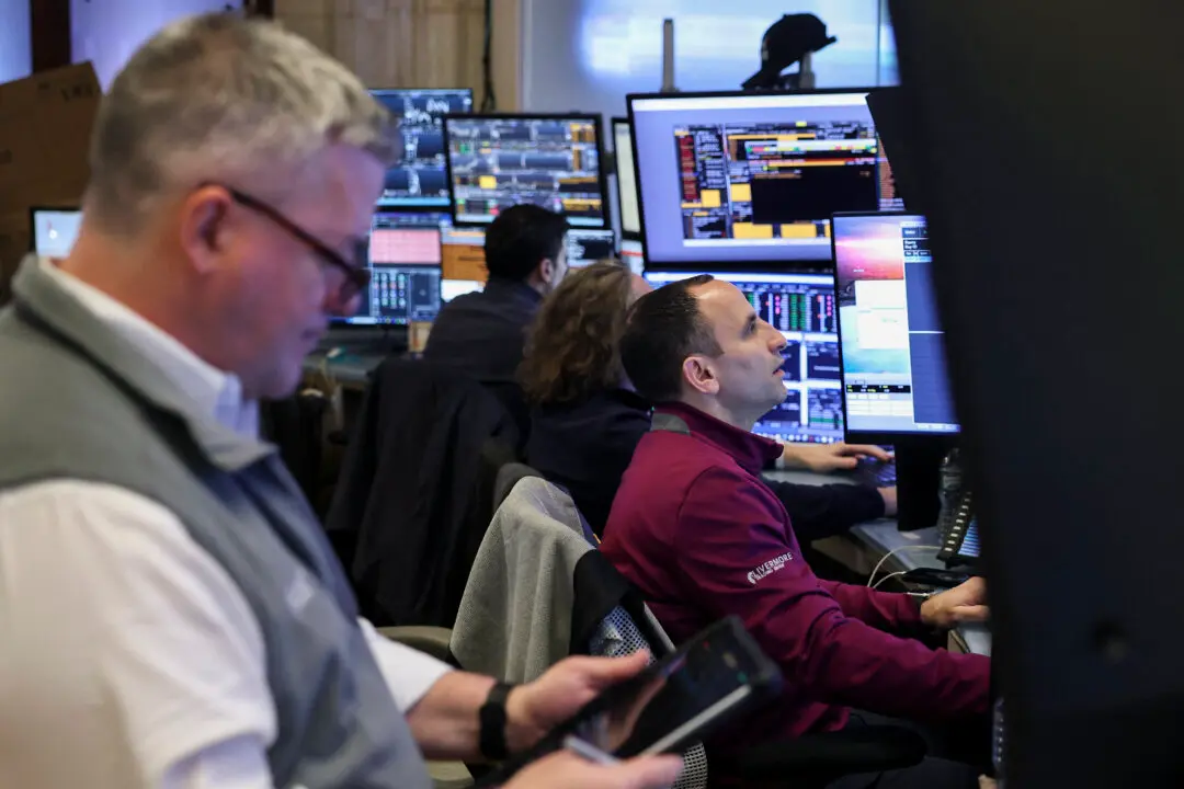 Wall Street Review: AI Concerns Weigh on Stocks; Dow Closes Under 50,000