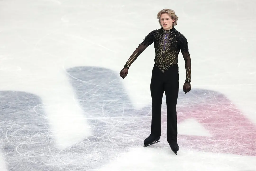 US Figure Skater Malinin Falls Twice in Free Skate, Drops to 8th as Kazakhstan’s Shaidorov Claims Olympic Gold