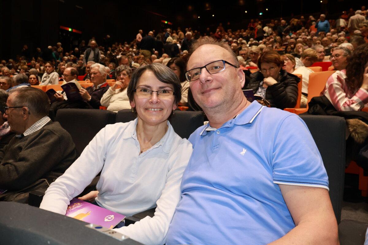 Anaïs and Emmanuel Boeschlin came to experience Shen Yun Performing Arts in Tours, France, on Feb. 13, 2026. (Zhang Ni/The Epoch Times)