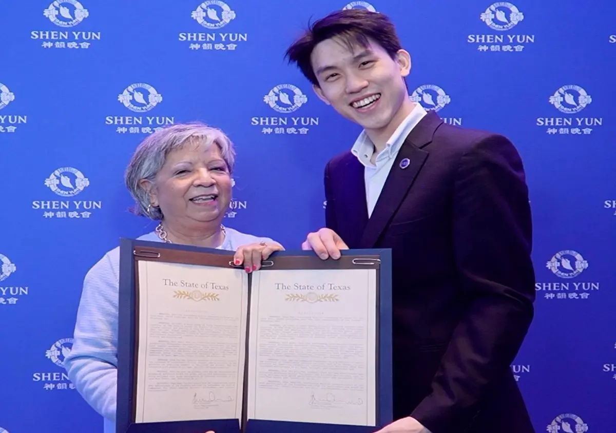 Shen Yun ‘Is a Must-See,’ Says Texas District Director