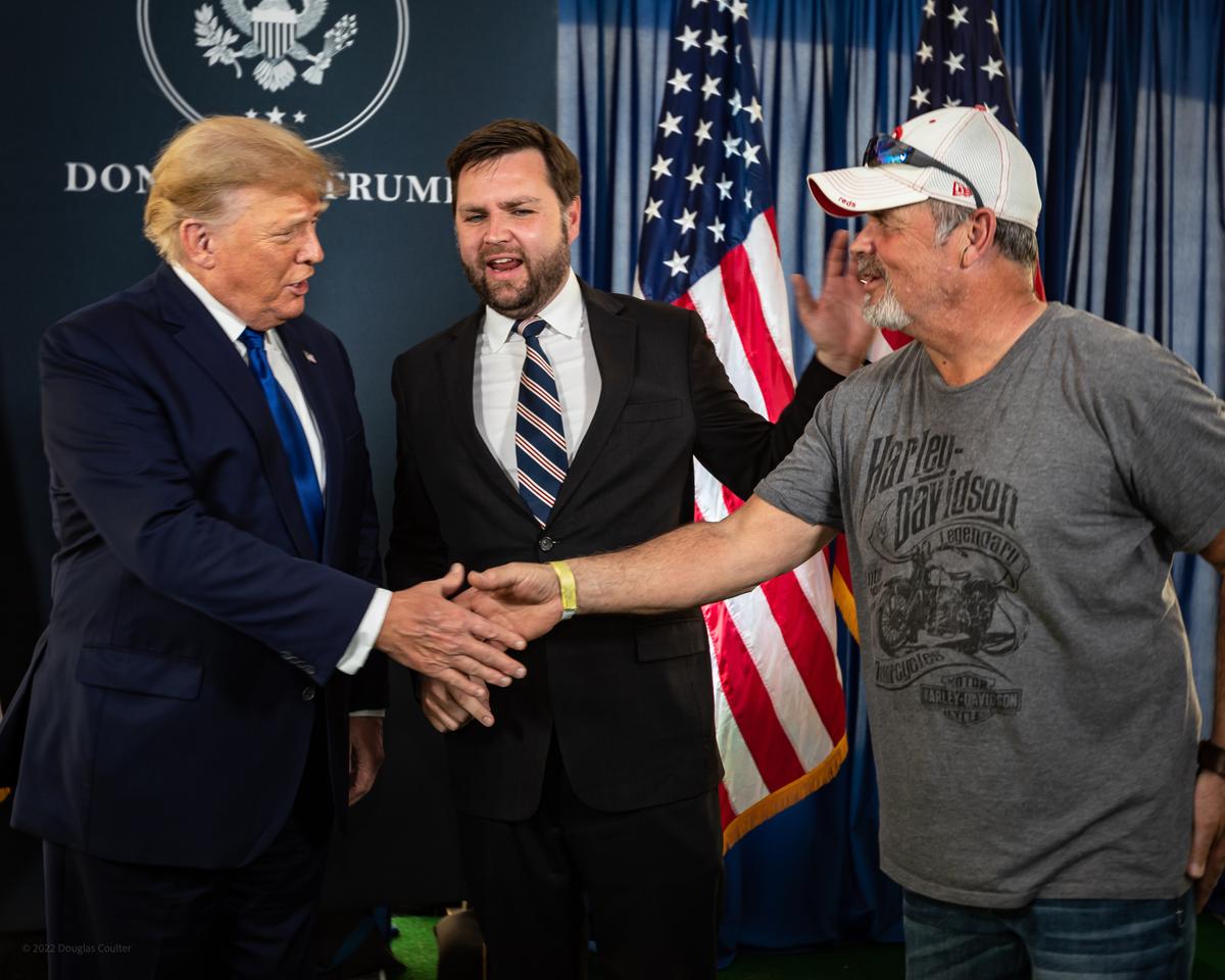 Vice President JD Vance appears with his father, Donnie Bowman, and President Donald Trump in 2022. (Courtesy of Cheryl Bowman)
