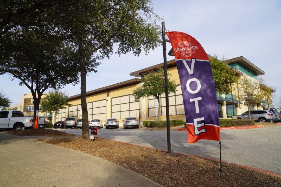 A sign welcomes early voters to the polls in Bee Cave, Texas, on Feb. 18, 2026. (Nathan Worcester/The Epoch Times)