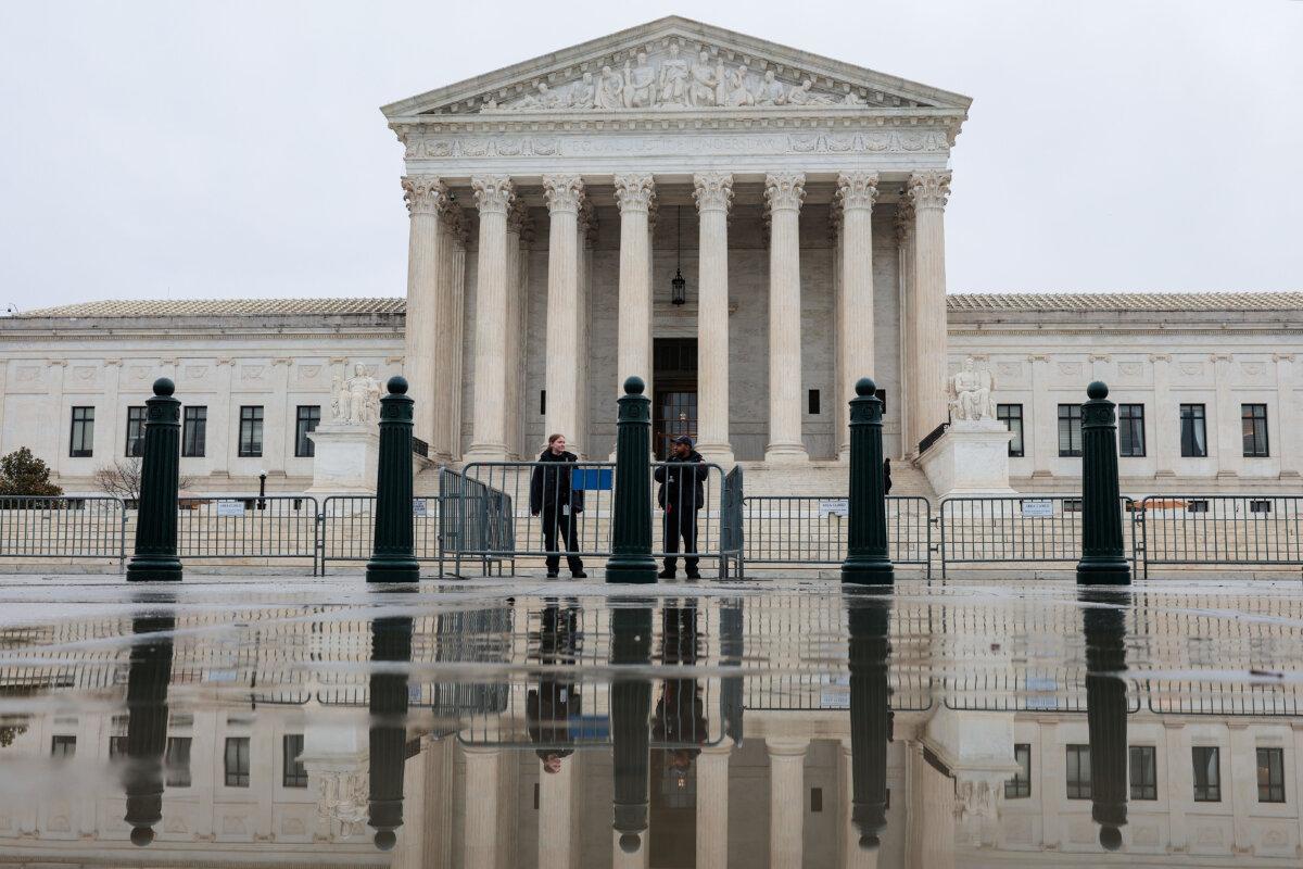 Supreme Court Ruling on Tariffs Won’t Change US–China Trade Relations, Analysts | USNN World News The U.S. Supreme Court in Washington on Feb. 20, 2026. The Supreme Court ruled that President Donald Trump's tariffs were unlawful in a 6-3 decision authored by Chief Justice John Roberts. (Heather Diehl/Getty Images)