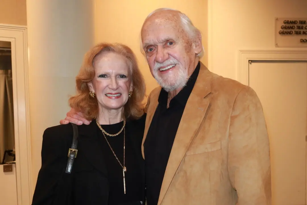 Shen Yun’s ‘Dancing Is Phenomenal,’ Says Retired Publisher