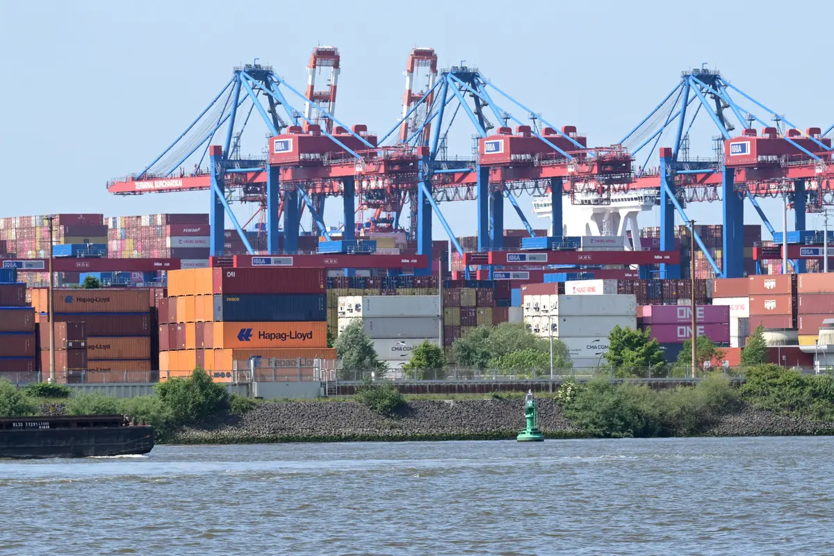 EU Urges US to Honor Terms of Trade Deal After Supreme Court Ruling