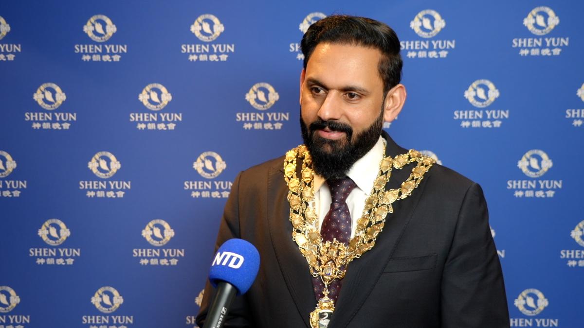 Mayor of High Wycombe: I Hope Shen Yun ‘Comes Back Again and Again’