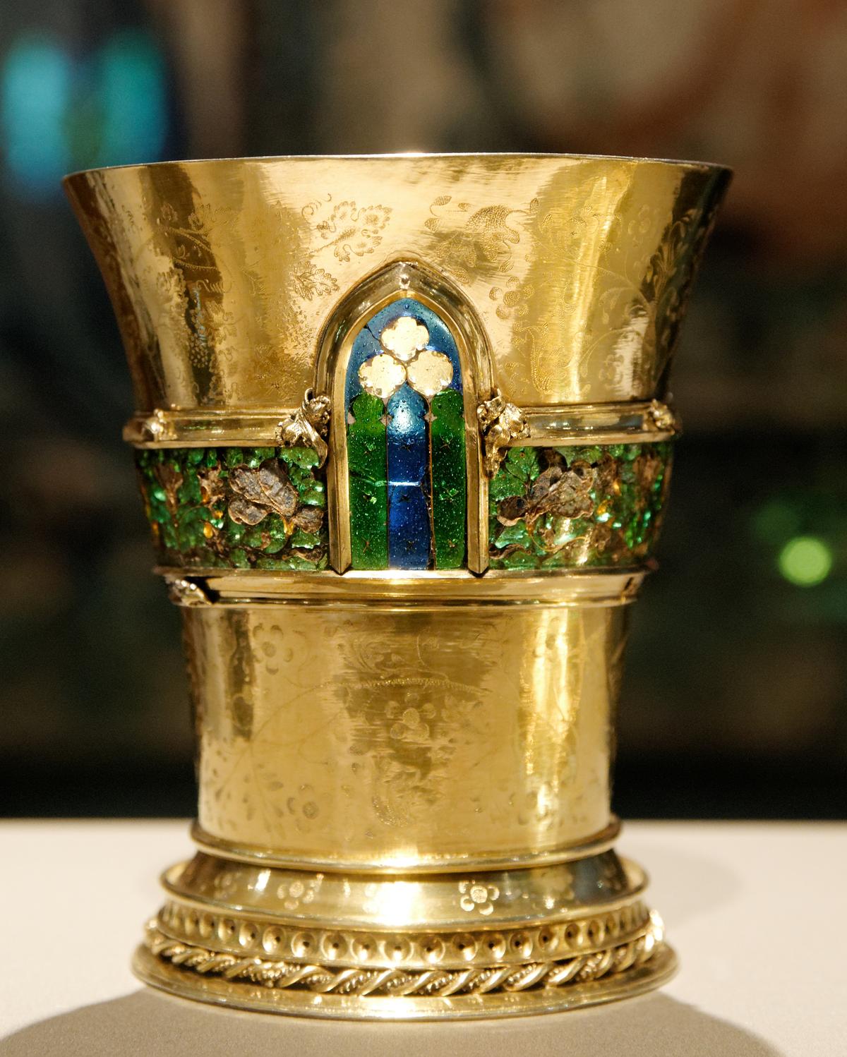 The Mérode Cup, circa 1400, likely made in France. Silver-gilt and plique-à-jour enamel; 6 1/4 inches by 4 inches. Victoria and Albert Museum, London. (<a title="User:Jastrow" href="https://commons.wikimedia.org/wiki/User:Jastrow">Marie-Lan Nguyen</a>/<a title="Category:CC-BY-2.5" href="https://commons.wikimedia.org/wiki/Category:CC-BY-2.5">CC-BY-2.5</a>)