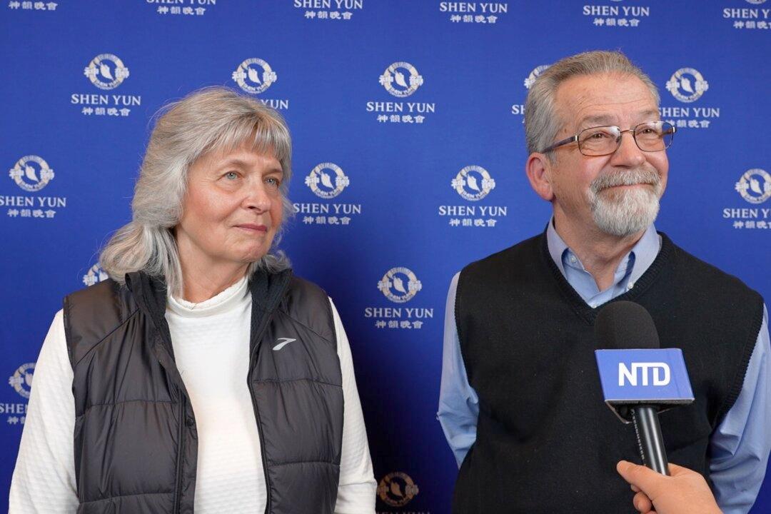 Indianapolis Audience Member Impressed by Shen Yun’s Color, Sound, and Athleticism
