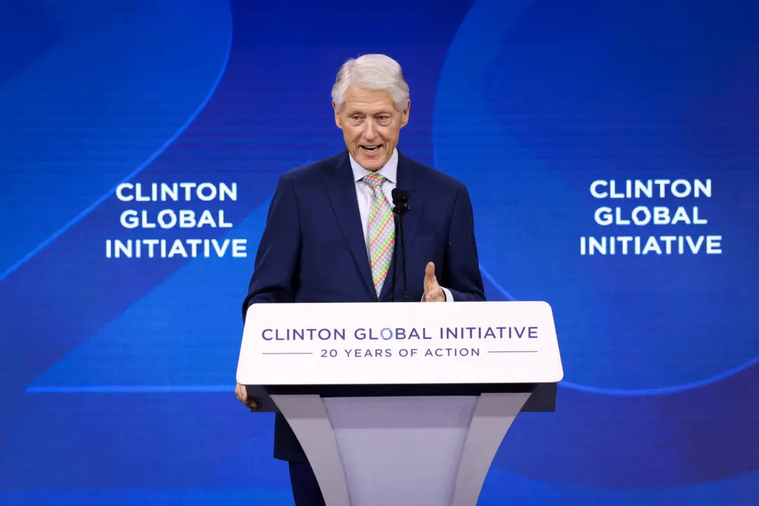 Bill Clinton Says ‘I Had No Idea’ of Epstein’s Crimes