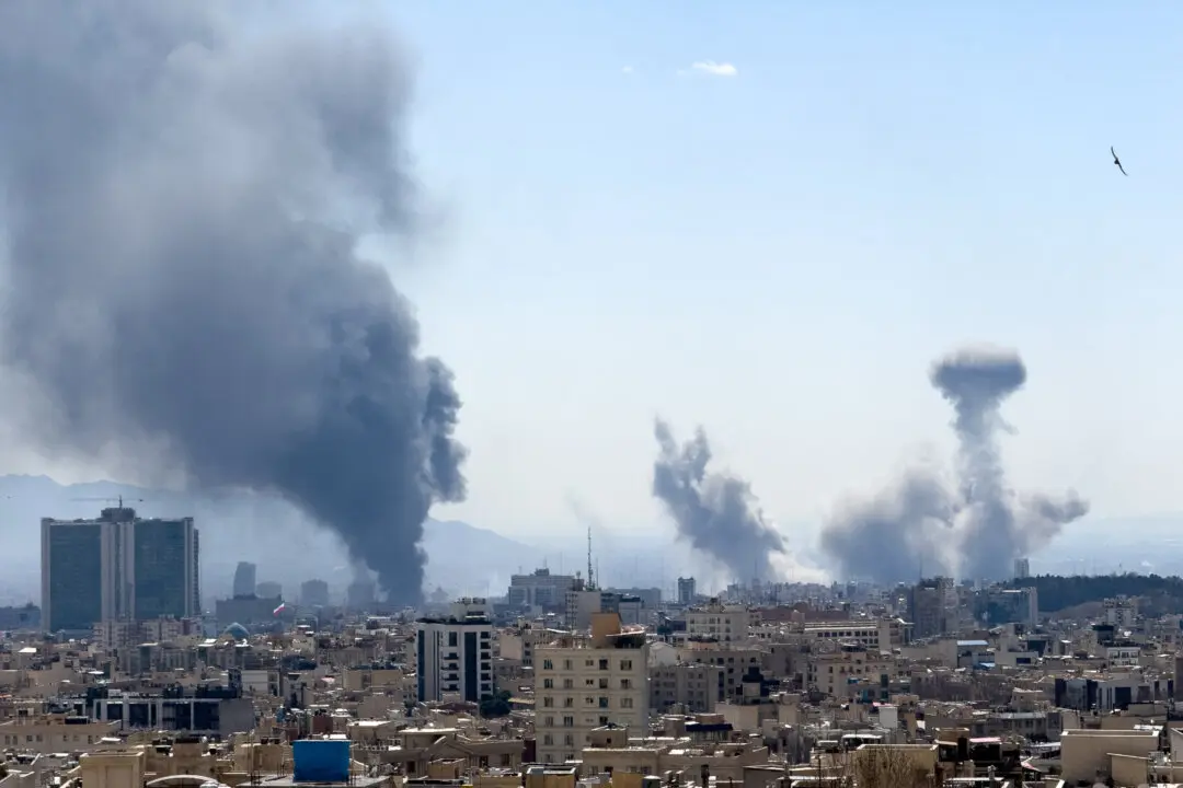 US Strikes More Than 1,000 Targets in Iran on First Day of Operation