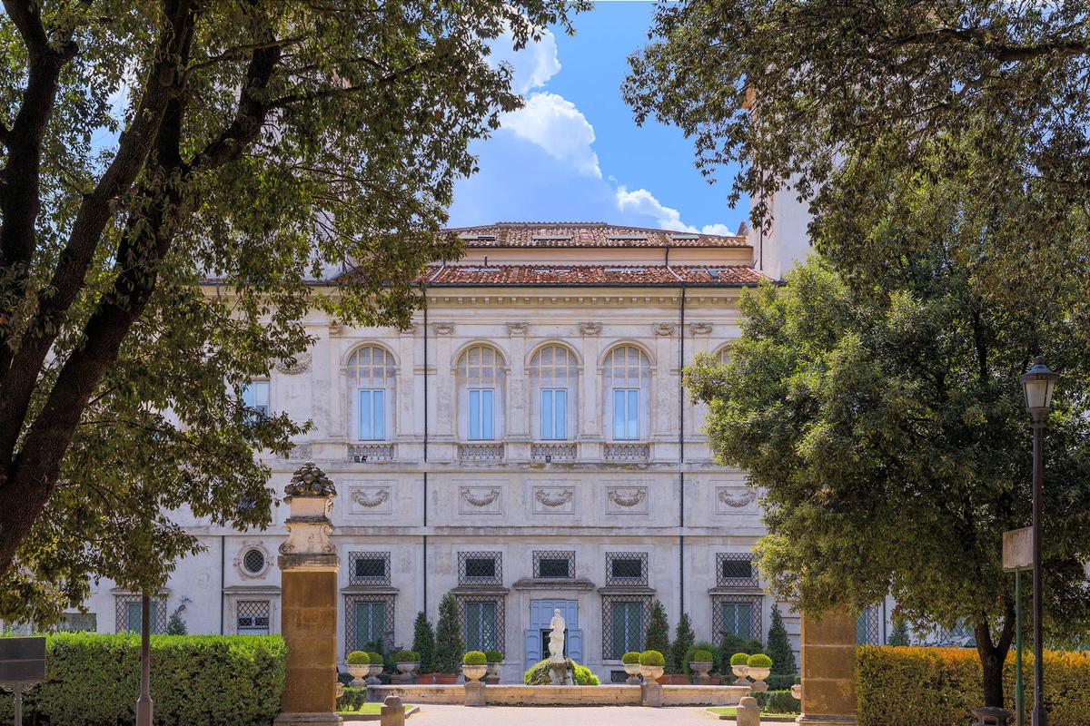 Galleria Borghese, housed in the Villa Borghese Pinciana, contains an important collection of Renaissance and Baroque artworks. (vololibero/Shutterstock)