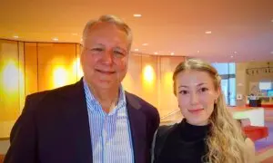 Phoenix Marketing Executive Inspired by Shen Yun’s Fluidity and Energy