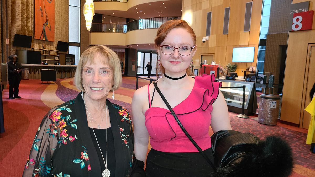 Account Executive Hails Shen Yun as ‘Must-See, Life-Changing’