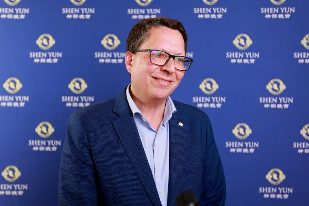 Spanish City Councilor Drawn to Shen Yun After Beijing’s Attempted Interference: ‘A Beautiful and Uplifting Performance’