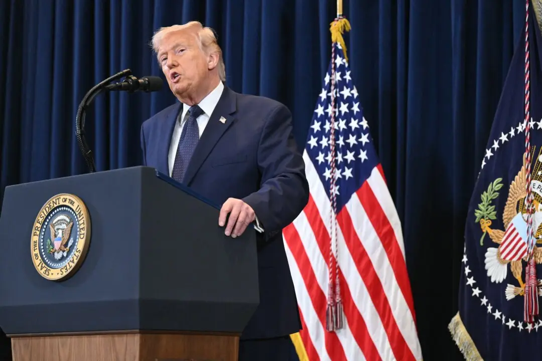 Trump Says US to Waive Oil-Related Sanctions on Some Countries