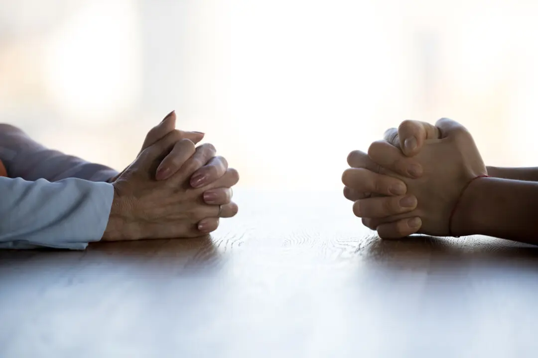 How to Resolve Conflicts With Your Adviser