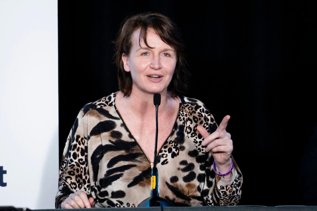 Stella O'Malley, founder of Genspect, speaks during the “Genspect—Life Beyond Transition” event in Washington on March 12, 2026. (Madalina Kilroy/The Epoch Times)