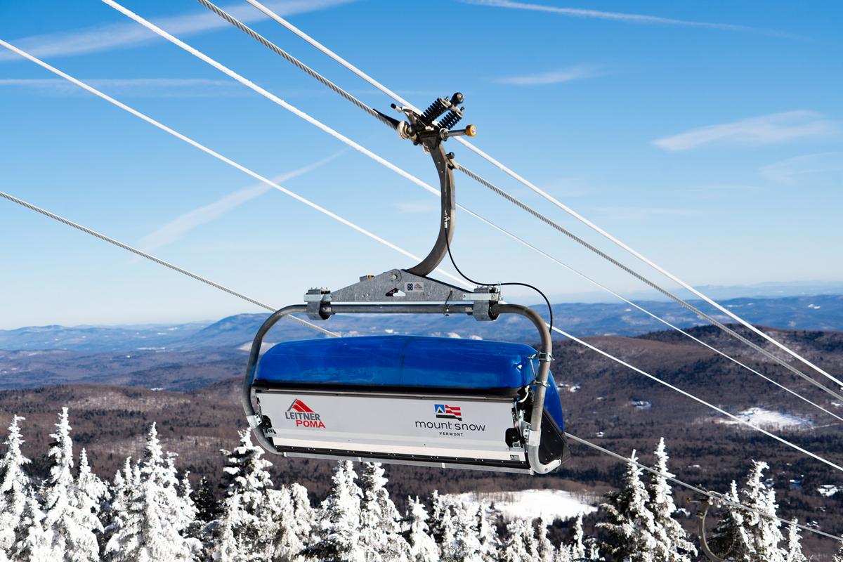 Mount Snow’s six-person Bluebird Express bubble lift on a sunny day. (Brooke Cerbone/Vail Resorts)(Vail Resorts)