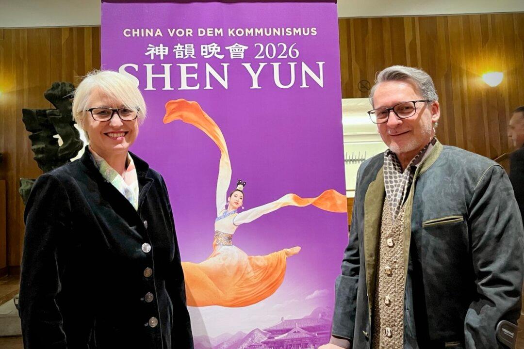 Austrian Dance Professionals Consider Shen Yun ‘A Gift to Humanity’