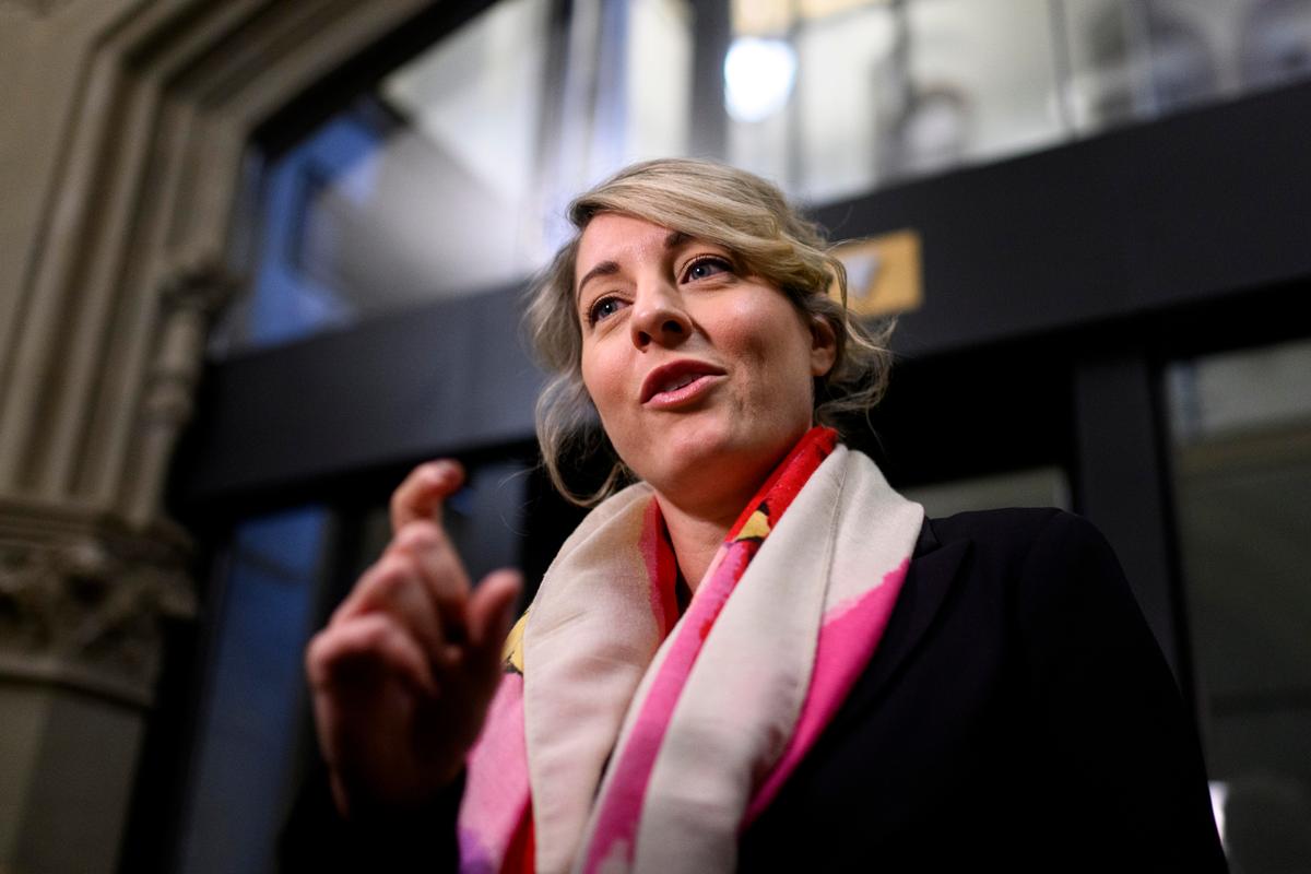 Ottawa Earmarks Half a Billion Dollars for Labs and Research Equipment