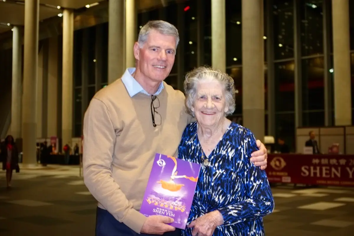 Ivan Brooks and his mother, Laura Brooks, attend Shen Yun Performing Arts at the Melbourne Convention and Exhibition Centre in Australia on March 13, 2026. (Ming Huang/The Epoch Times)