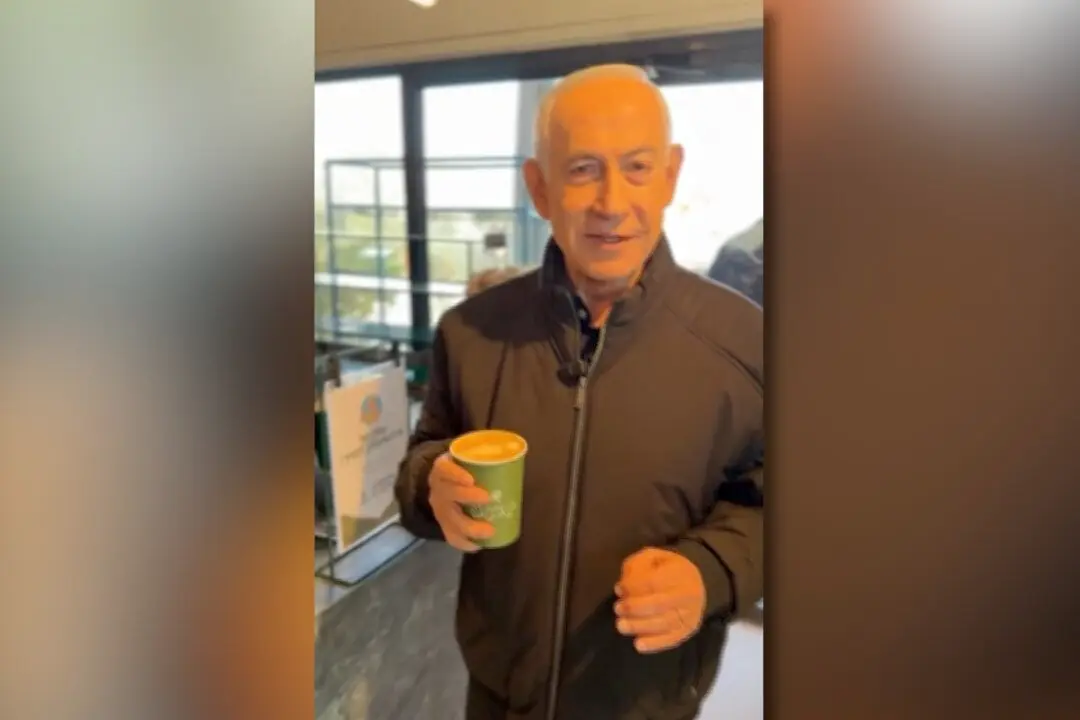 Netanyahu Releases Video in Response to Rumors That He Died