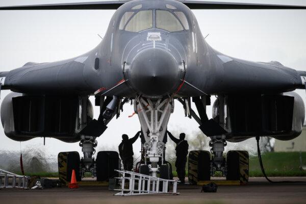 Day in Photos: Heavy Rains in the US, Middle East Conflict, and Protests in Korea