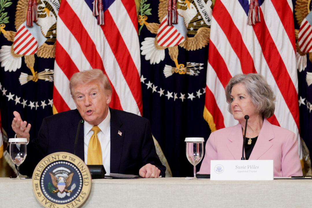 Trump Puts China Visit on Hold Amid Iran War