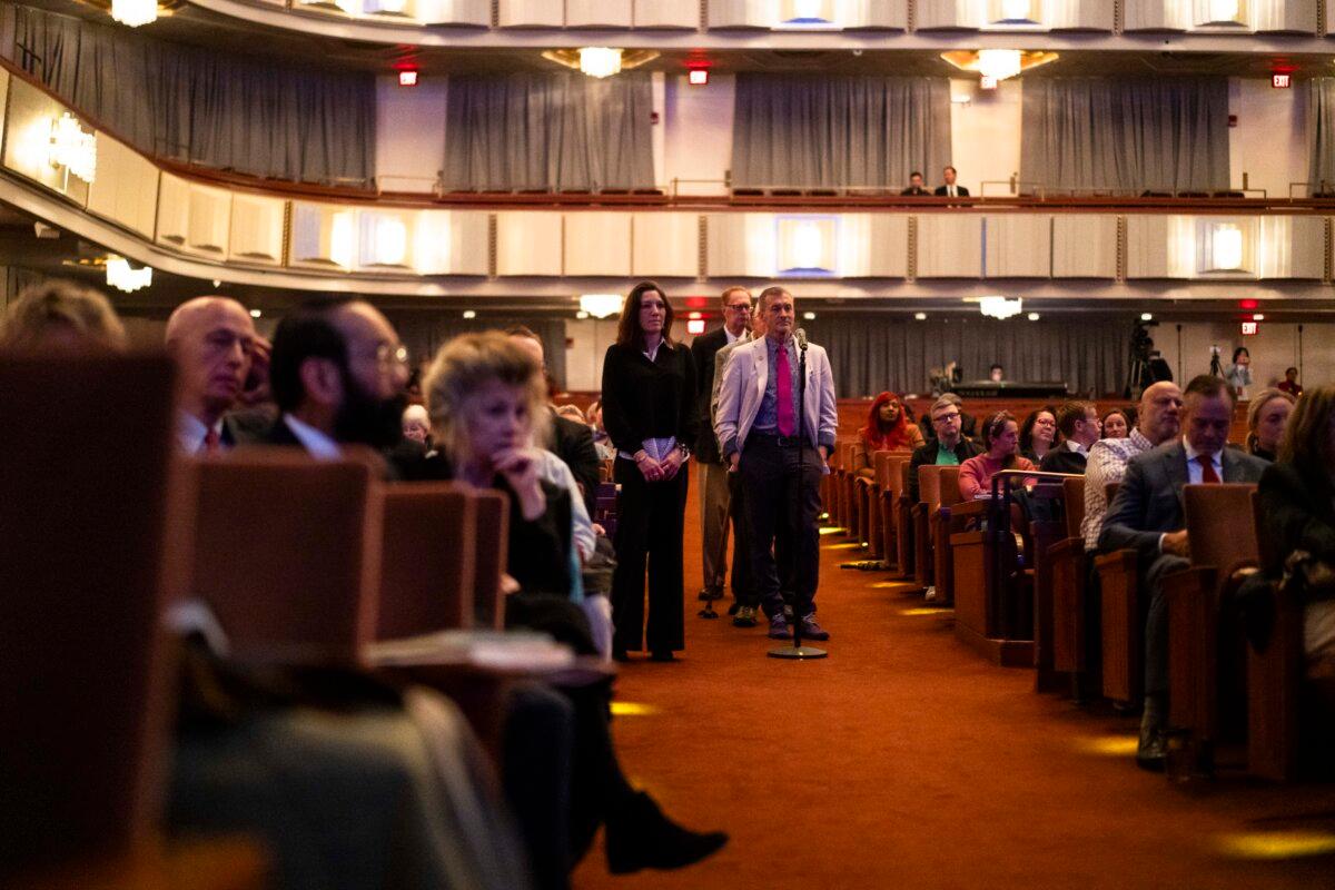 Audience members start asking questions during Jan Jekielek, Epoch Times senior editor and host of American Thought Leaders' “Killed to Oder” book launch at the Trump-Kennedy Center in Washington on March 16, 2026. (Madalina Kilroy/The Epoch Times)