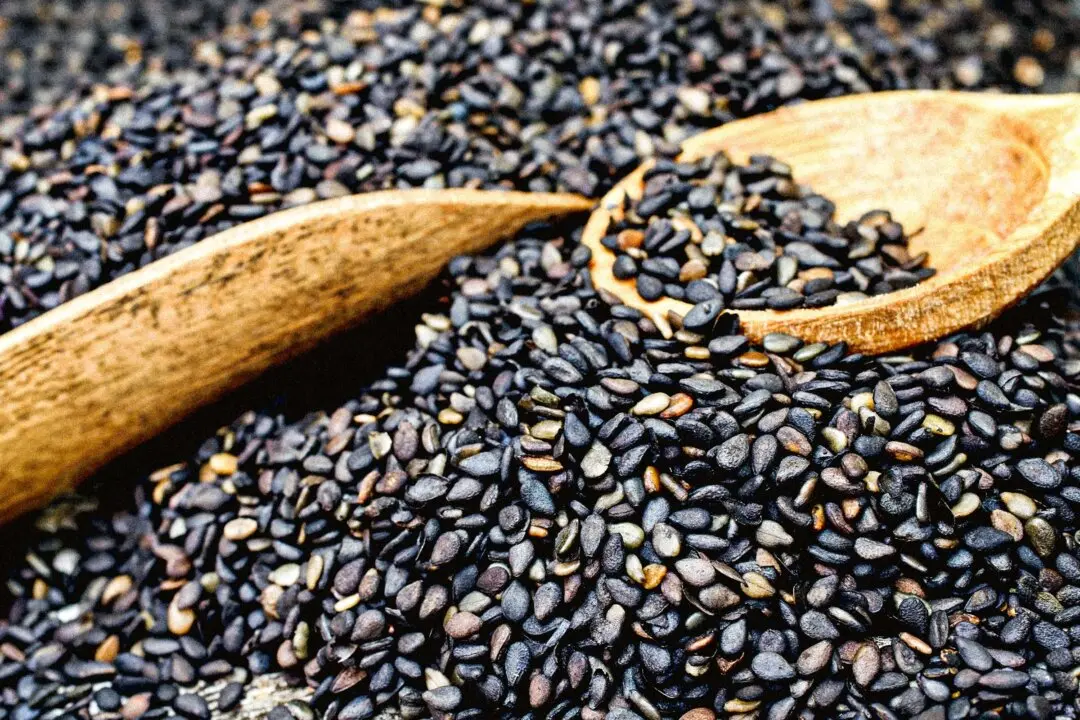 Why Black Sesame Seeds Are Taking Over Lattes and Beyond