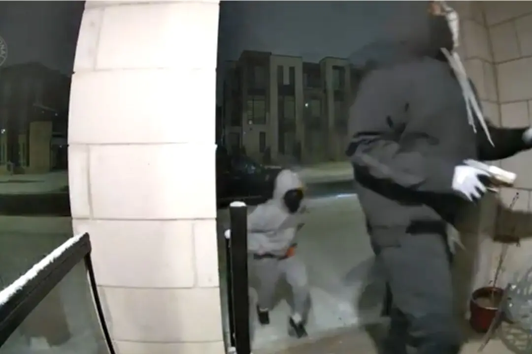 Toronto Area Police Share Footage of Attempted Home Invasion That Ended After Resident Fires at Intruders